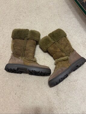 UGG Sundance Winter Boots